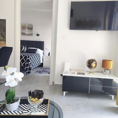Apartment Modern Luxury Diva 1 , 4 Stars, Ciovo, Okrug